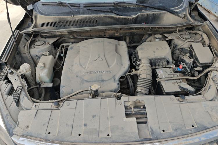 Used Leopaard CS10 2015 2.0T Manual Excellence Edition Engine Bay