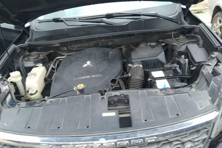 Used Leopaard CS10 2015 2.0T Manual Fashion Edition Engine Bay
