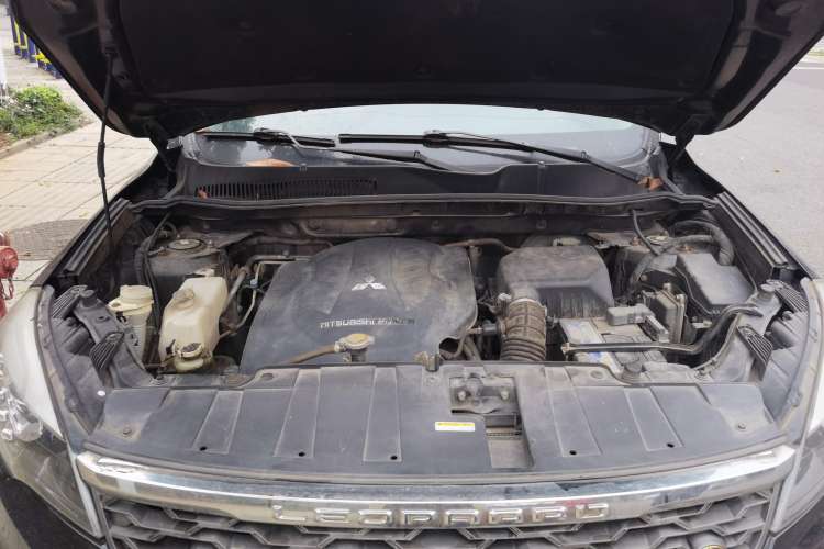 Used Leopaard CS10 2015 2.0T Manual Excellence Edition Engine Bay