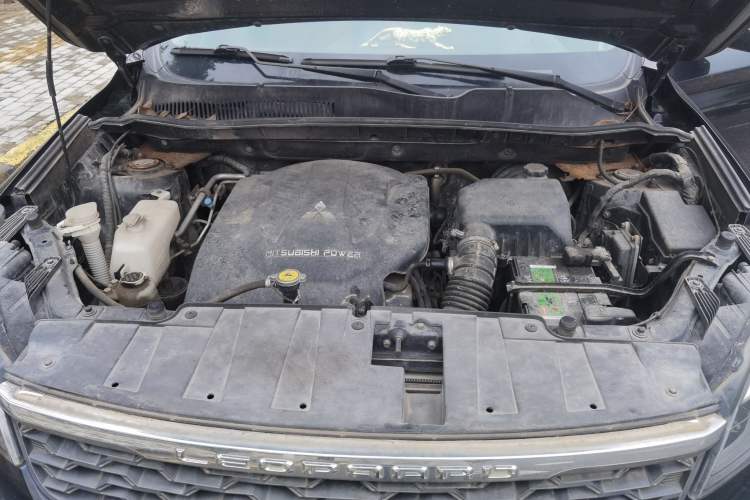Used Leopaard CS10 2015 2.0T Manual Excellence Edition Engine Bay