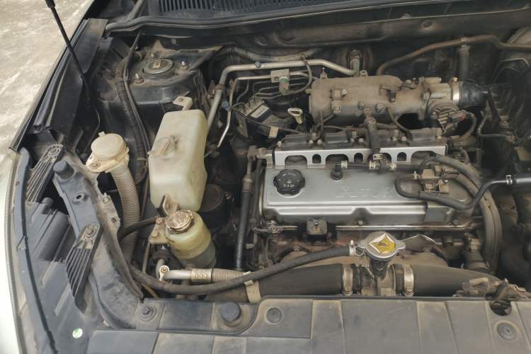 Used Leopaard CS10 2015 2.0T Manual Excellence Edition Engine Bay Right