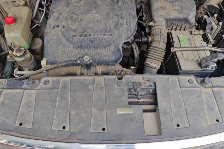 Used Leopaard CS10 2015 2.0T Manual Excellence Edition Engine Bay
