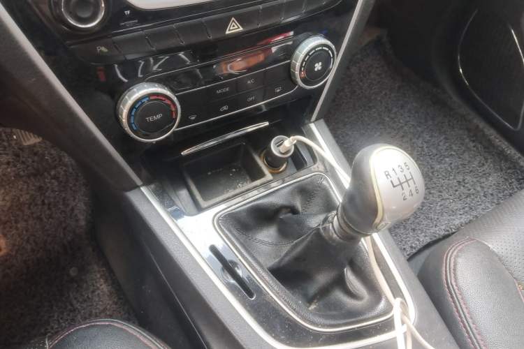 Used Leopaard CS10 2015 2.0T Manual Excellence Edition Gear Lever