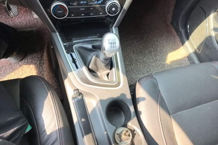 Used Leopaard CS10 2015 2.0T Manual Excellence Edition Gear Lever