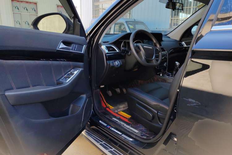 Used Leopaard CS10 2015 2.0T Manual New Generation Trim Interior 2