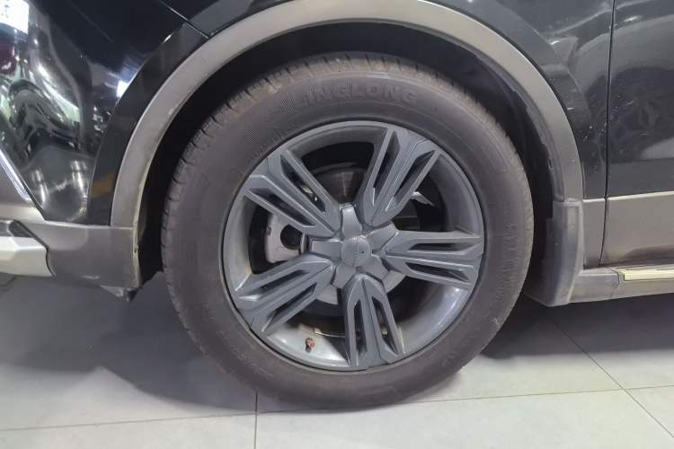Used Leopaard CS10 2015 2.0T Manual Fashion Edition Left Front Wheel Hub