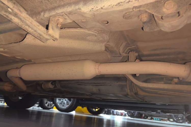 Used Leopaard CS10 2015 2.0T Manual Fashion Edition Left Side Sill