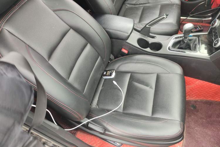 Used Leopaard CS10 2015 2.0T Manual Fashion Edition Right Front Seat