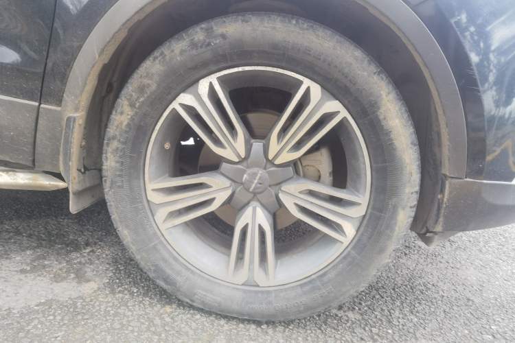 Used Leopaard CS10 2015 2.0T Manual Excellence Edition Right Front Wheel Hub