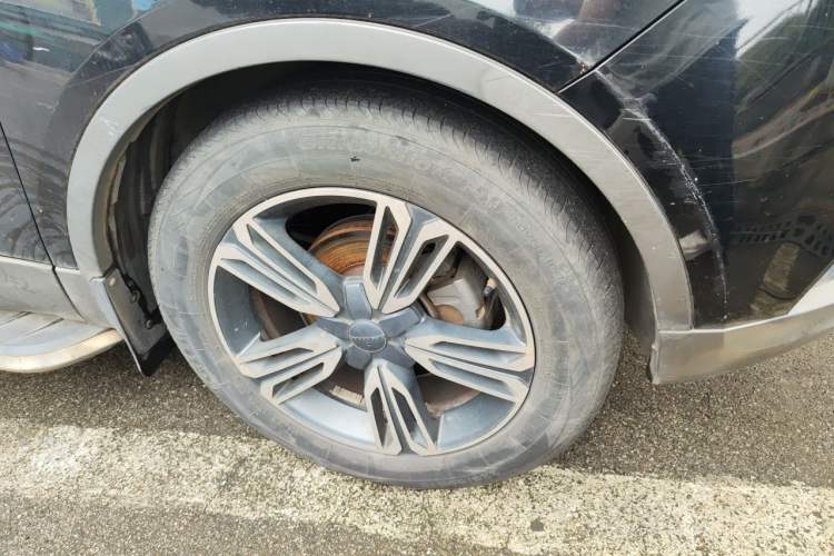 Used Leopaard CS10 2015 2.0T Manual Excellence Edition Right Front Wheel Hub
