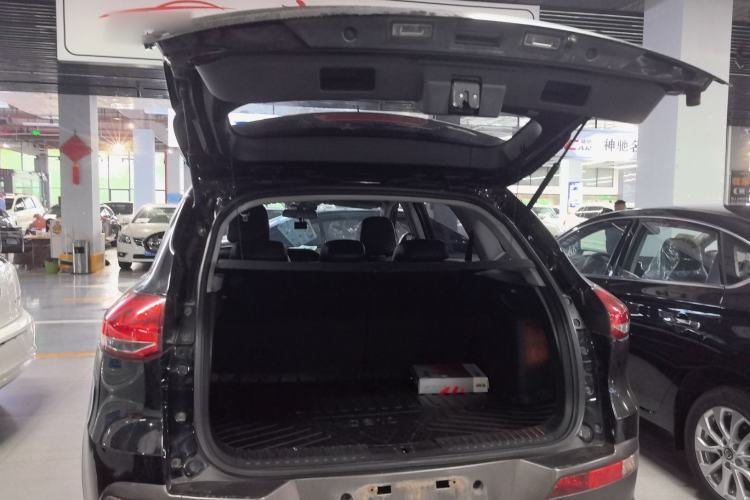 Used Leopaard CS10 2015 2.0T Manual Fashion Edition Trunk