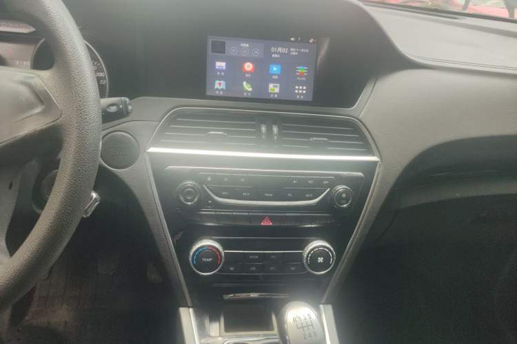 Used Leopaard CS10 2015 2.0T Manual Fashion Edition Audio And AC Panel