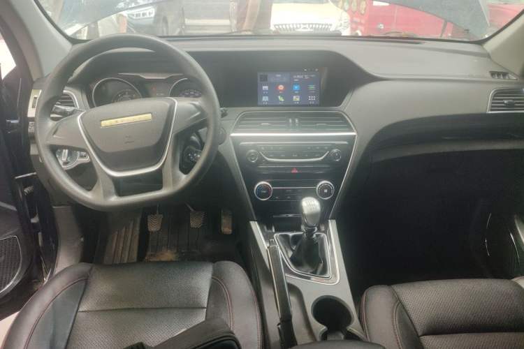 Used Leopaard CS10 2015 2.0T Manual Fashion Edition Center Console