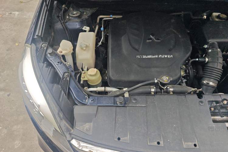 Used Leopaard CS10 2015 2.0T Manual Fashion Edition Engine Bay Right