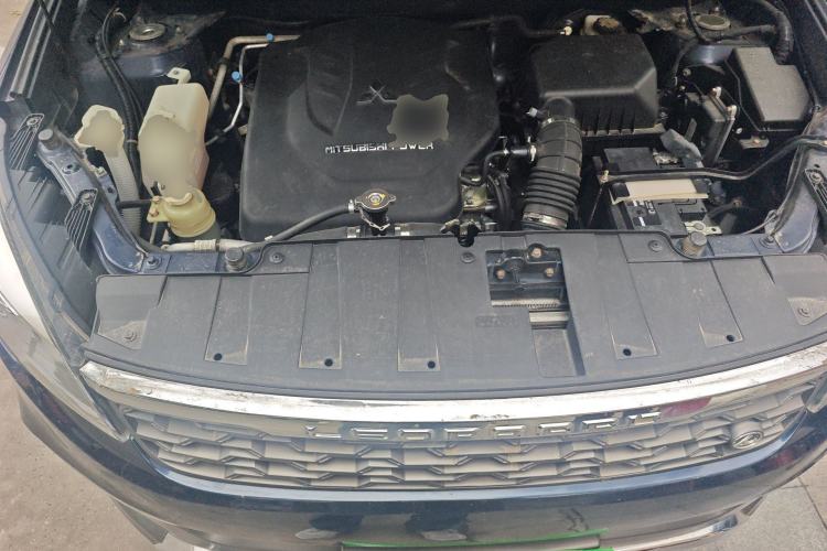 Used Leopaard CS10 2015 2.0T Manual Fashion Edition Engine Bay