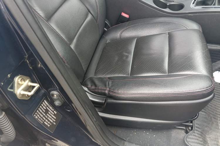 Used Leopaard CS10 2015 2.0T Manual Excellence Edition Right Front Seat