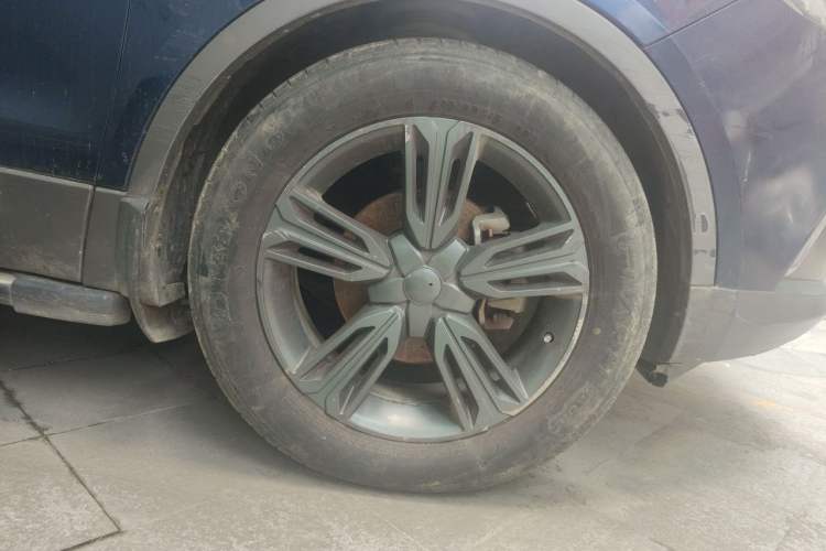 Used Leopaard CS10 2015 2.0T Manual Fashion Edition Right Front Wheel Hub