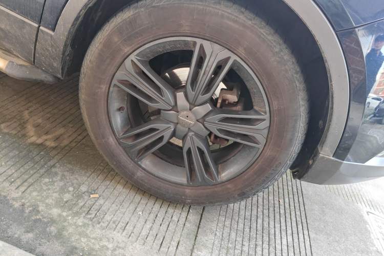 Used Leopaard CS10 2015 2.0T Manual Fashion Edition Right Front Wheel Hub