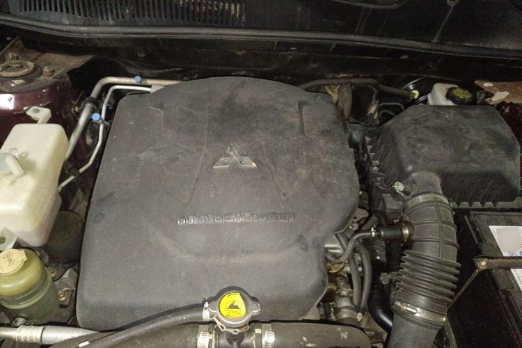 Used Leopaard CS10 2015 2.0T Manual Fashion Edition Engine Bay