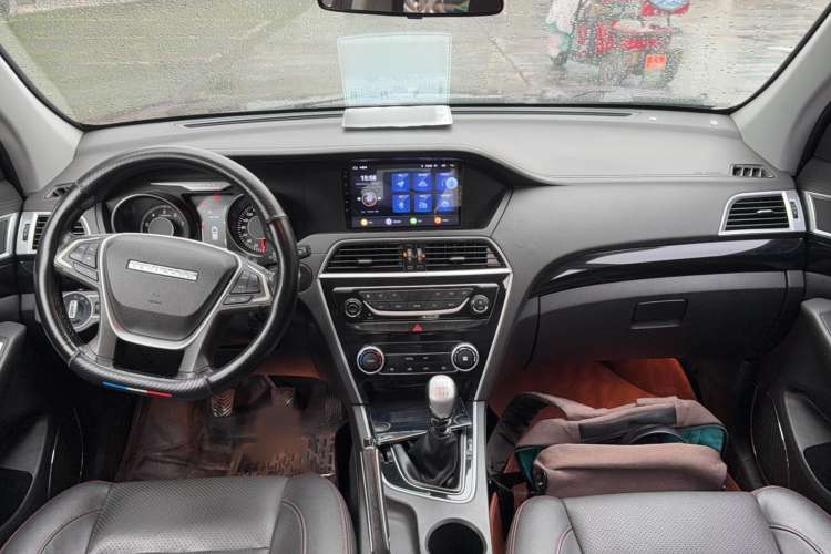 Used Leopaard CS10 2015 2.0T Manual Excellence Edition Interior 3