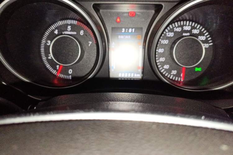 Used Leopaard CS10 2015 2.0T Manual Fashion Edition Odometer Close Up