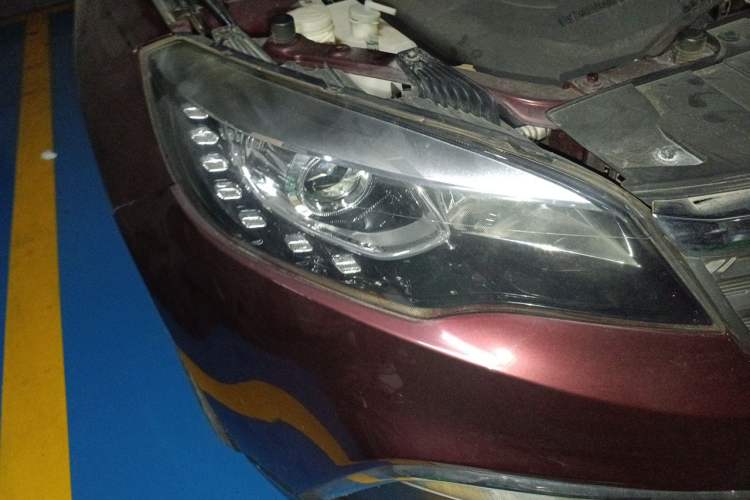 Used Leopaard CS10 2015 2.0T Manual Fashion Edition Right Front Headlight