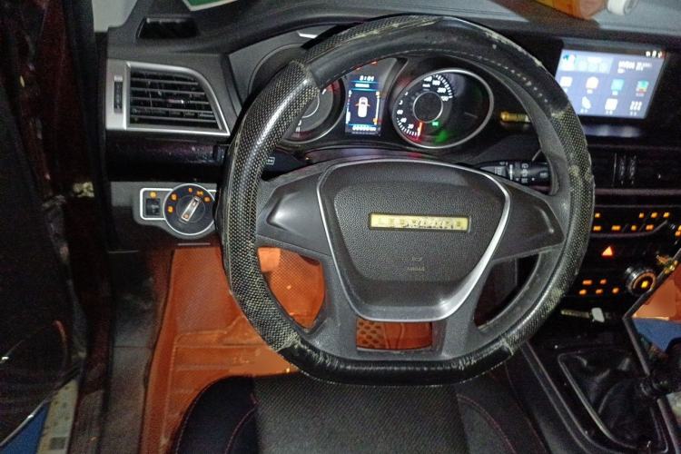 Used Leopaard CS10 2015 2.0T Manual Fashion Edition Steering Wheel