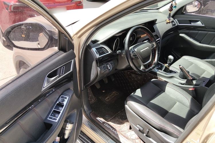 Used Leopaard CS10 2015 2.0T Manual Supreme Edition Driver Seat