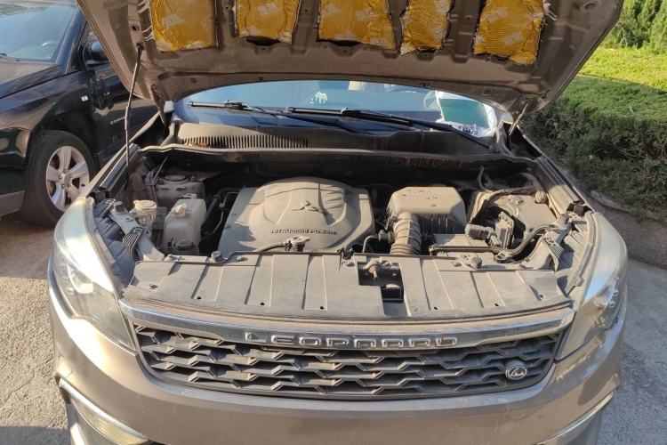 Used Leopaard CS10 2015 2.0T Manual Fashion Edition Engine Bay