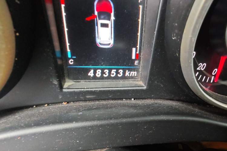 Used Leopaard CS10 2015 2.0T Manual Fashion Edition Odometer Close Up