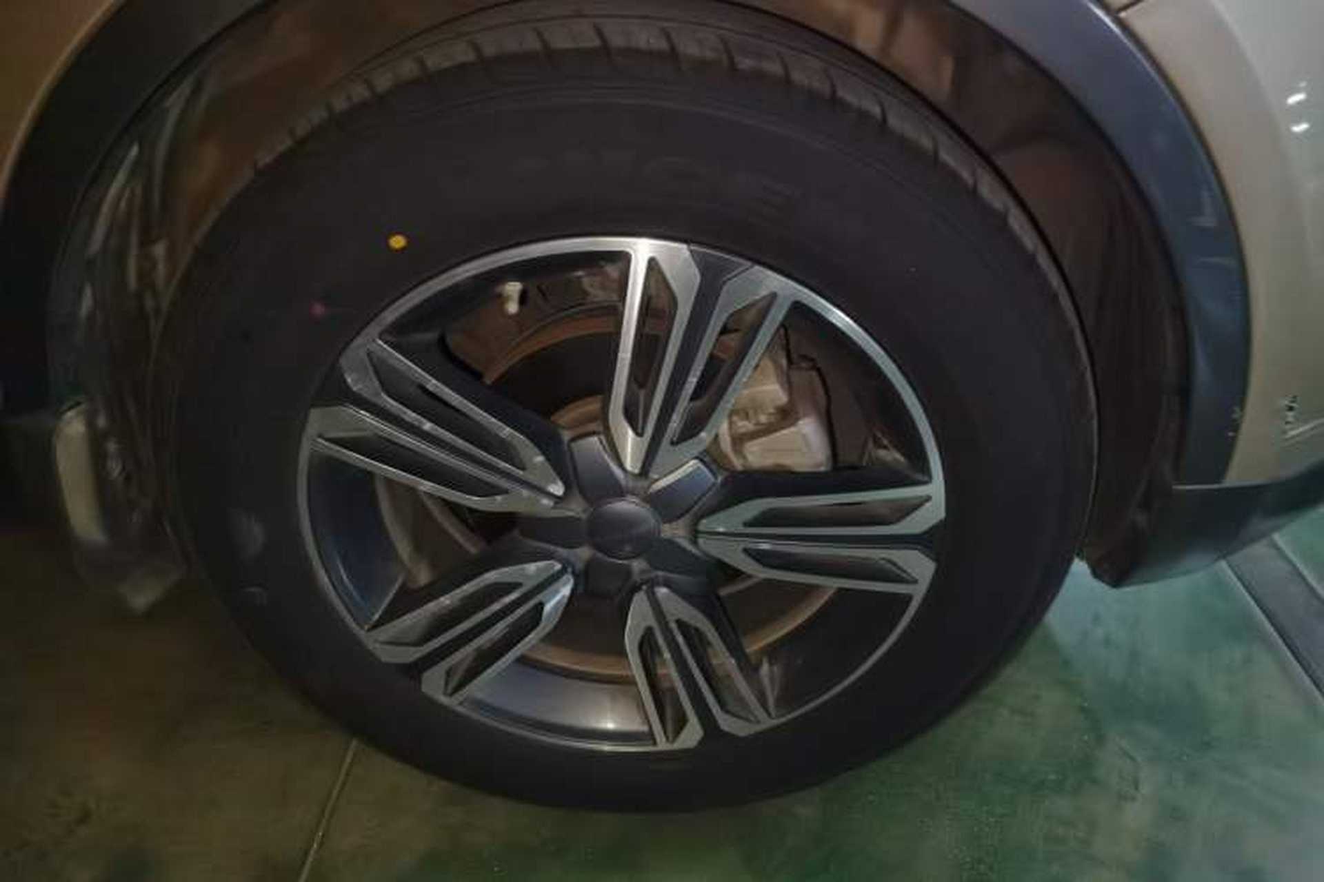 Used Leopaard CS10 2015 2.0T Manual Supreme Edition Right Front Wheel Hub