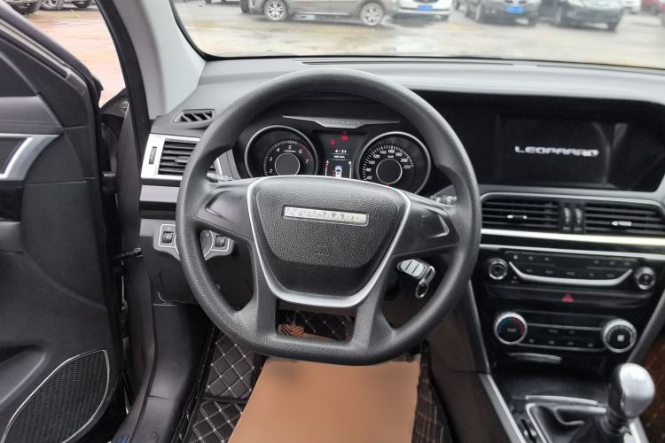 Used Leopaard CS10 2015 2.0T Manual Fashion Edition Steering Wheel