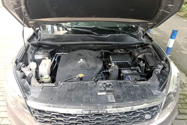 Used Leopaard CS10 2015 2.0T Manual New Generation Trim Engine Bay