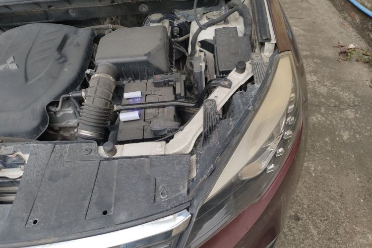 Used Leopaard CS10 2015 2.0T Manual Excellence Edition Engine Bay Left