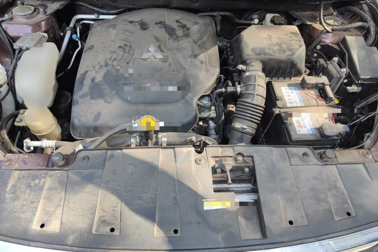Used Leopaard CS10 2015 2.0T Manual Fashion Edition Engine Bay