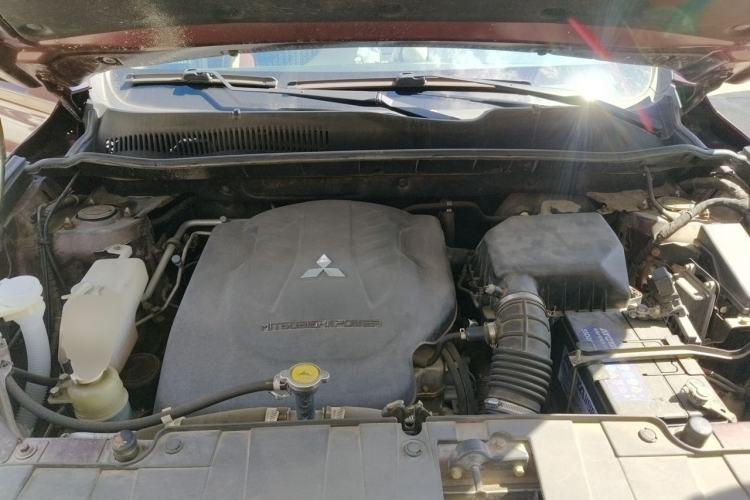 Used Leopaard CS10 2015 2.0T Manual Excellence Edition Engine Bay