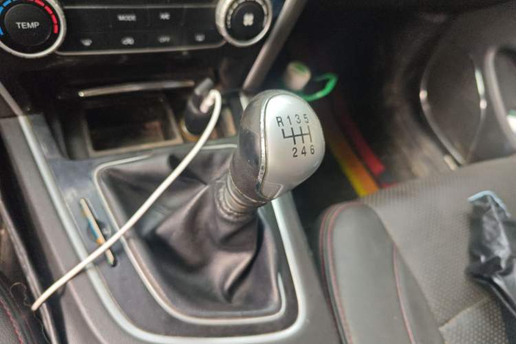 Used Leopaard CS10 2015 2.0T Manual Excellence Edition Gear Lever