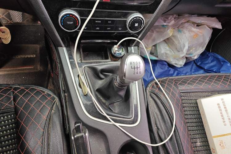 Used Leopaard CS10 2015 2.0T Manual Excellence Edition Gear Lever