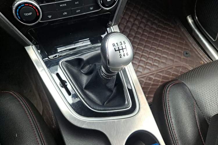 Used Leopaard CS10 2015 2.0T Manual Excellence Edition Gear Lever