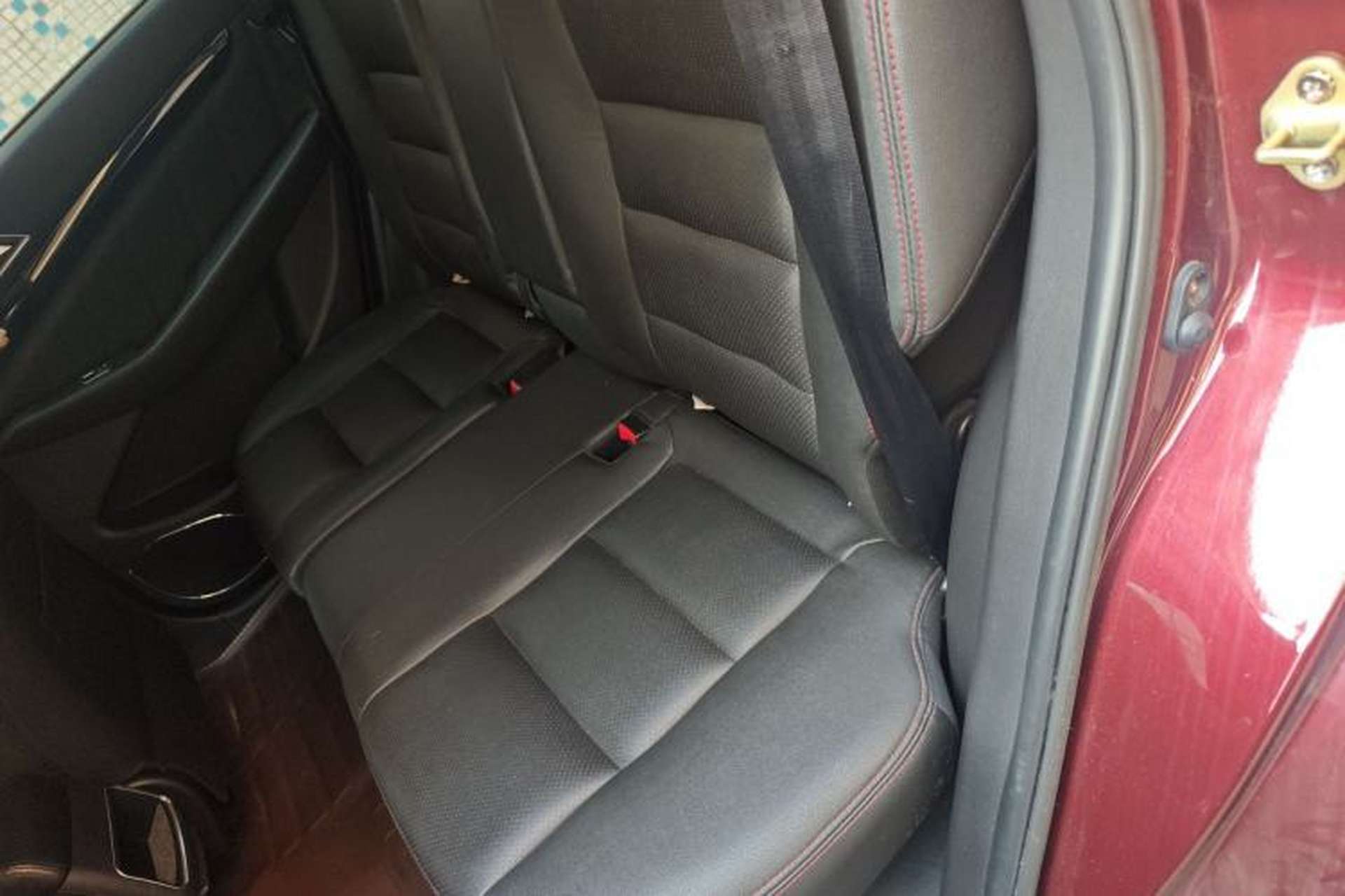 Used Leopaard CS10 2015 2.0T Manual Fashion Edition Left Rear Seat