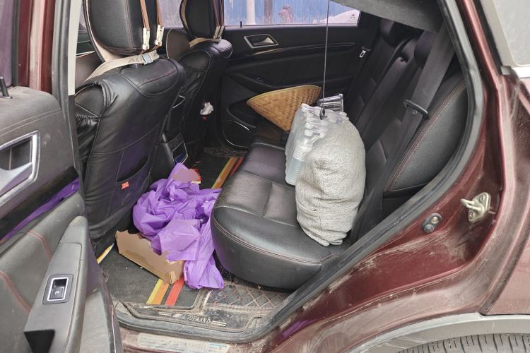 Used Leopaard CS10 2015 2.0T Manual Excellence Edition Left Rear Seat