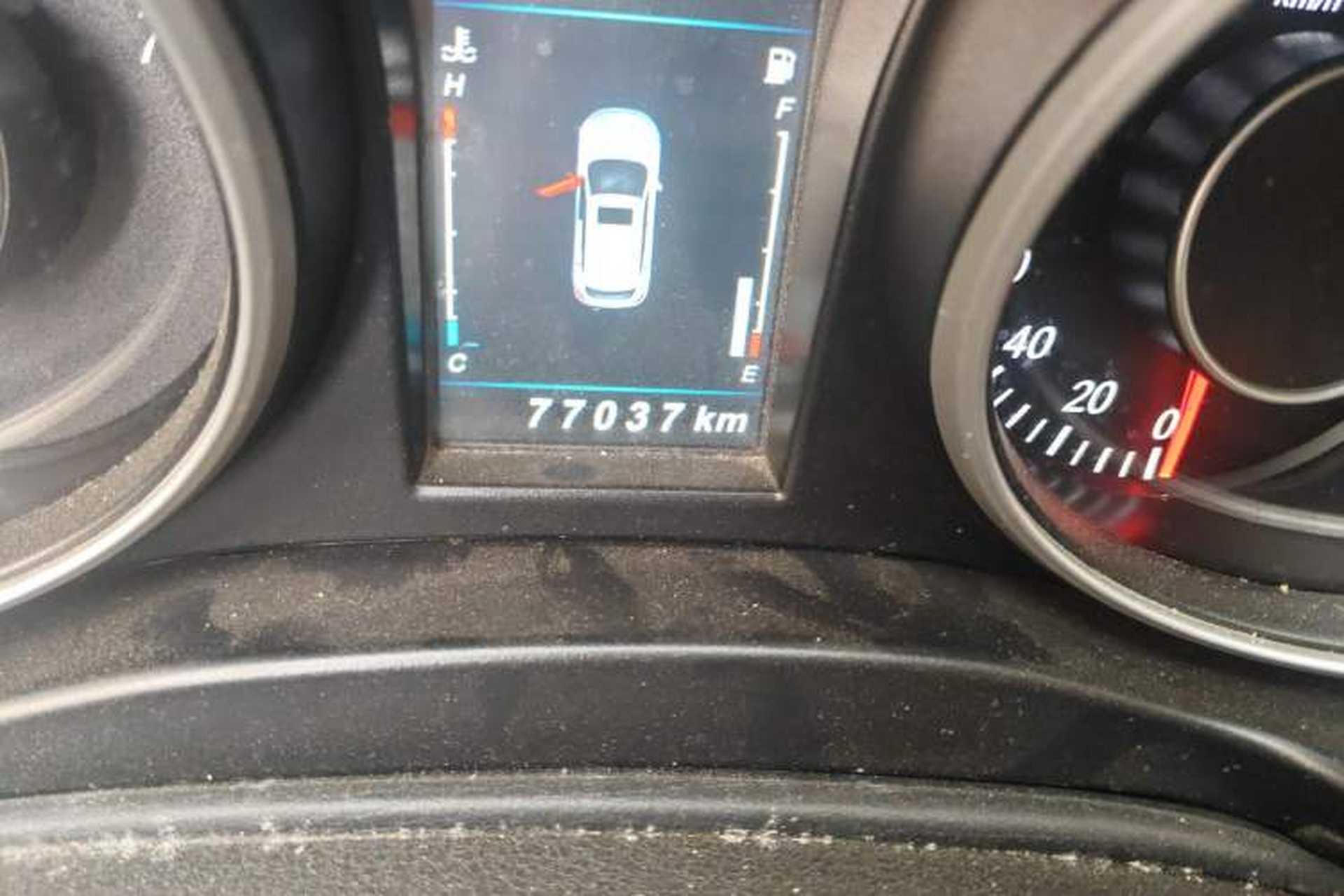 Used Leopaard CS10 2015 2.0T Manual Excellence Edition Odometer Close Up