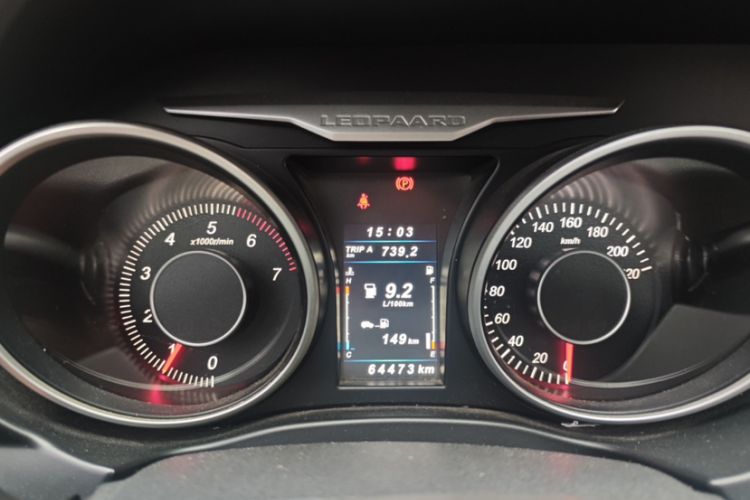 Used Leopaard CS10 2015 2.0T Manual Fashion Edition Odometer Close Up
