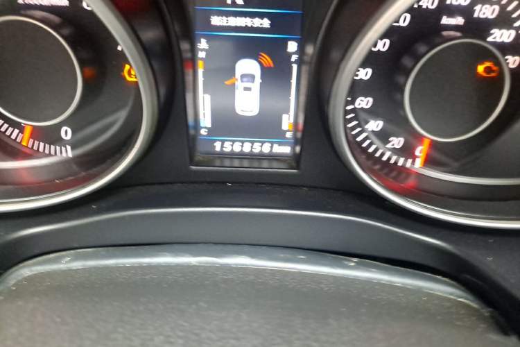 Used Leopaard CS10 2015 2.0T Manual Excellence Edition Odometer Close Up