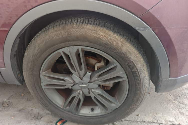 Used Leopaard CS10 2015 2.0T Manual Fashion Edition Right Front Wheel Hub