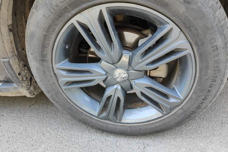 Used Leopaard CS10 2015 2.0T Manual Fashion Edition Right Front Wheel Hub