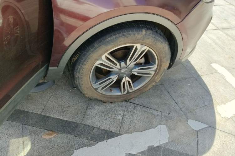 Used Leopaard CS10 2015 2.0T Manual Excellence Edition Right Front Wheel Hub