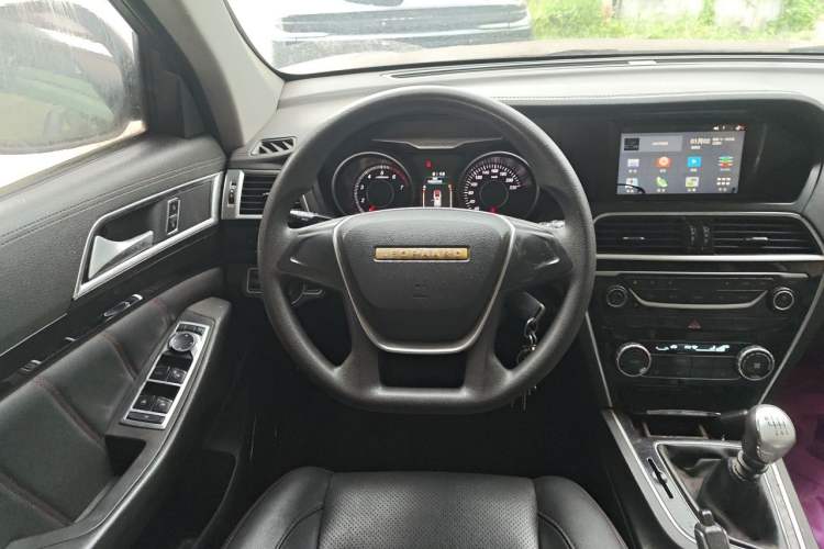 Used Leopaard CS10 2015 2.0T Manual Fashion Edition Steering Wheel