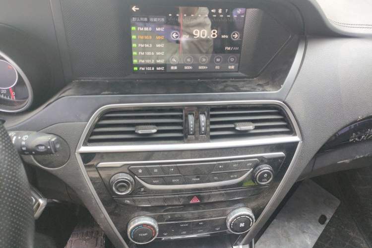 Used Leopaard CS10 2015 2.0T Manual Excellence Edition Audio And AC Panel