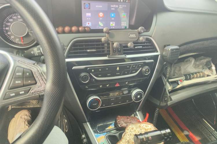 Used Leopaard CS10 2015 2.0T Manual Supreme Edition Audio And AC Panel